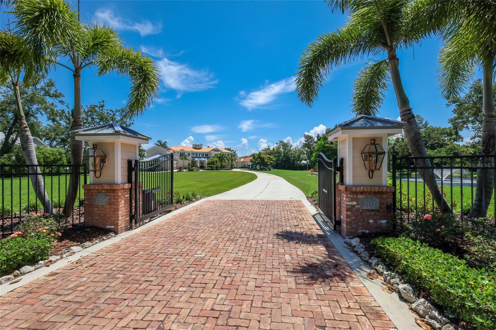 A4693529 Property Photo