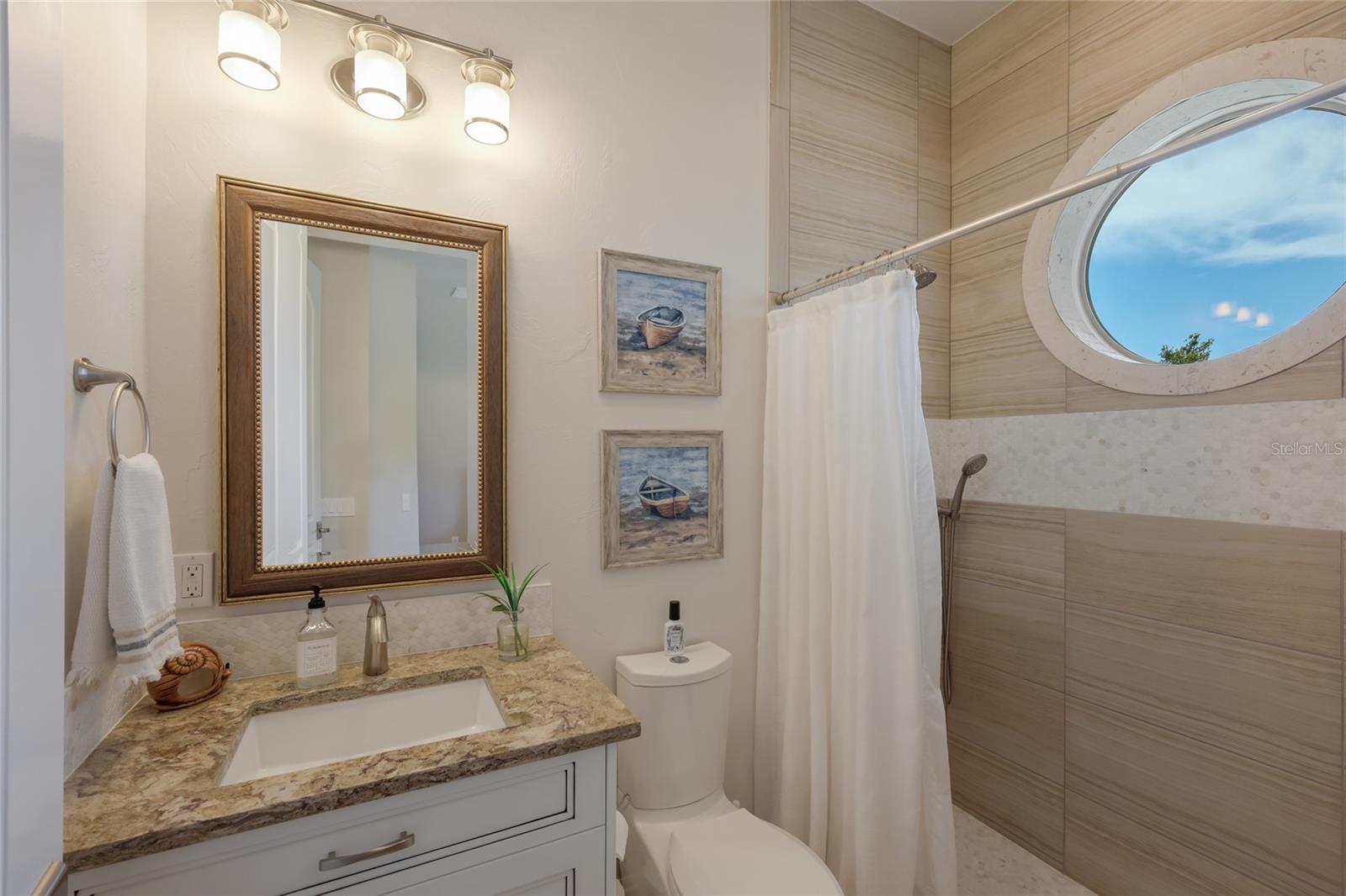 A4693529 Property Photo