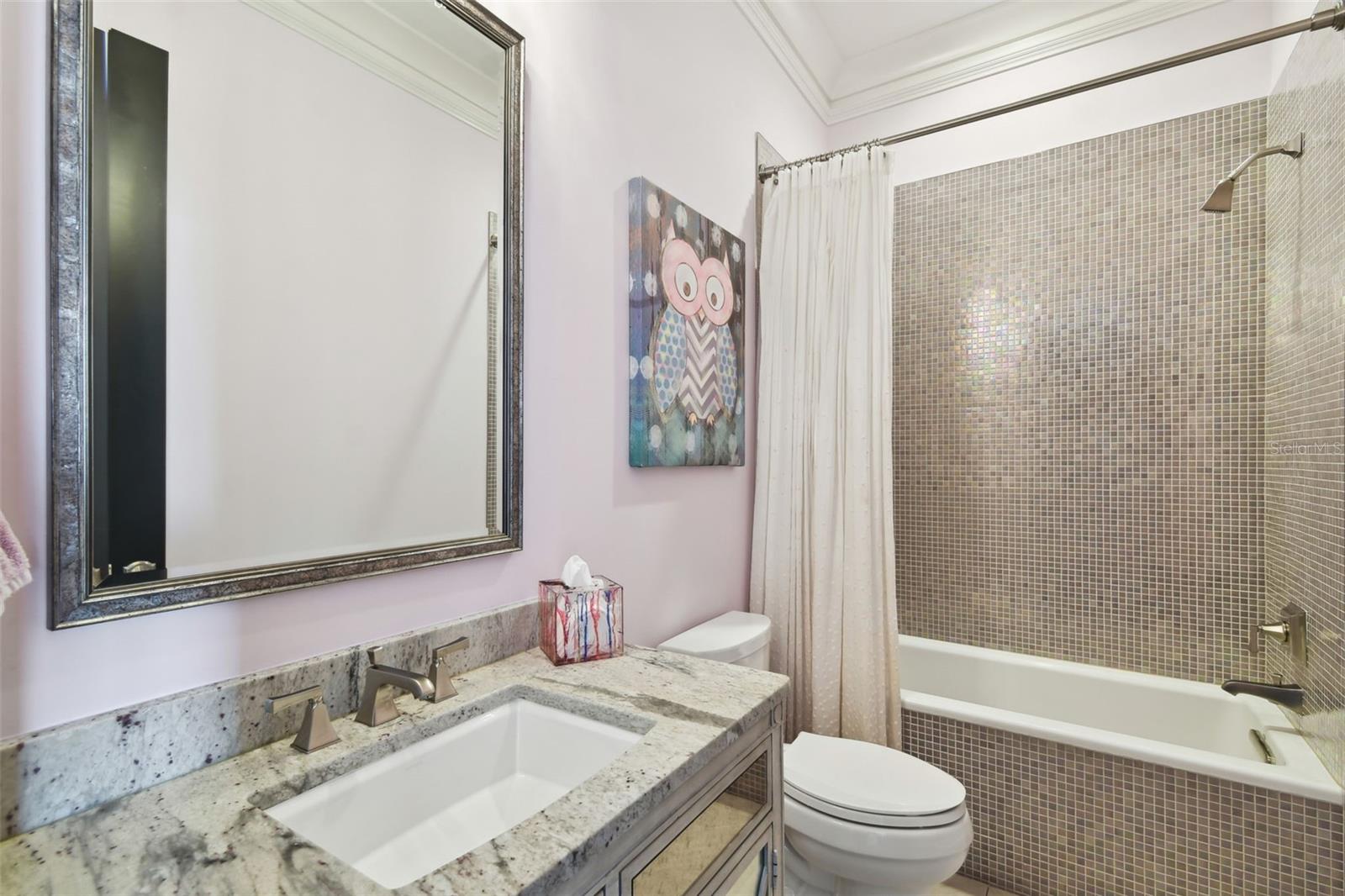 TB8509085 Property Photo