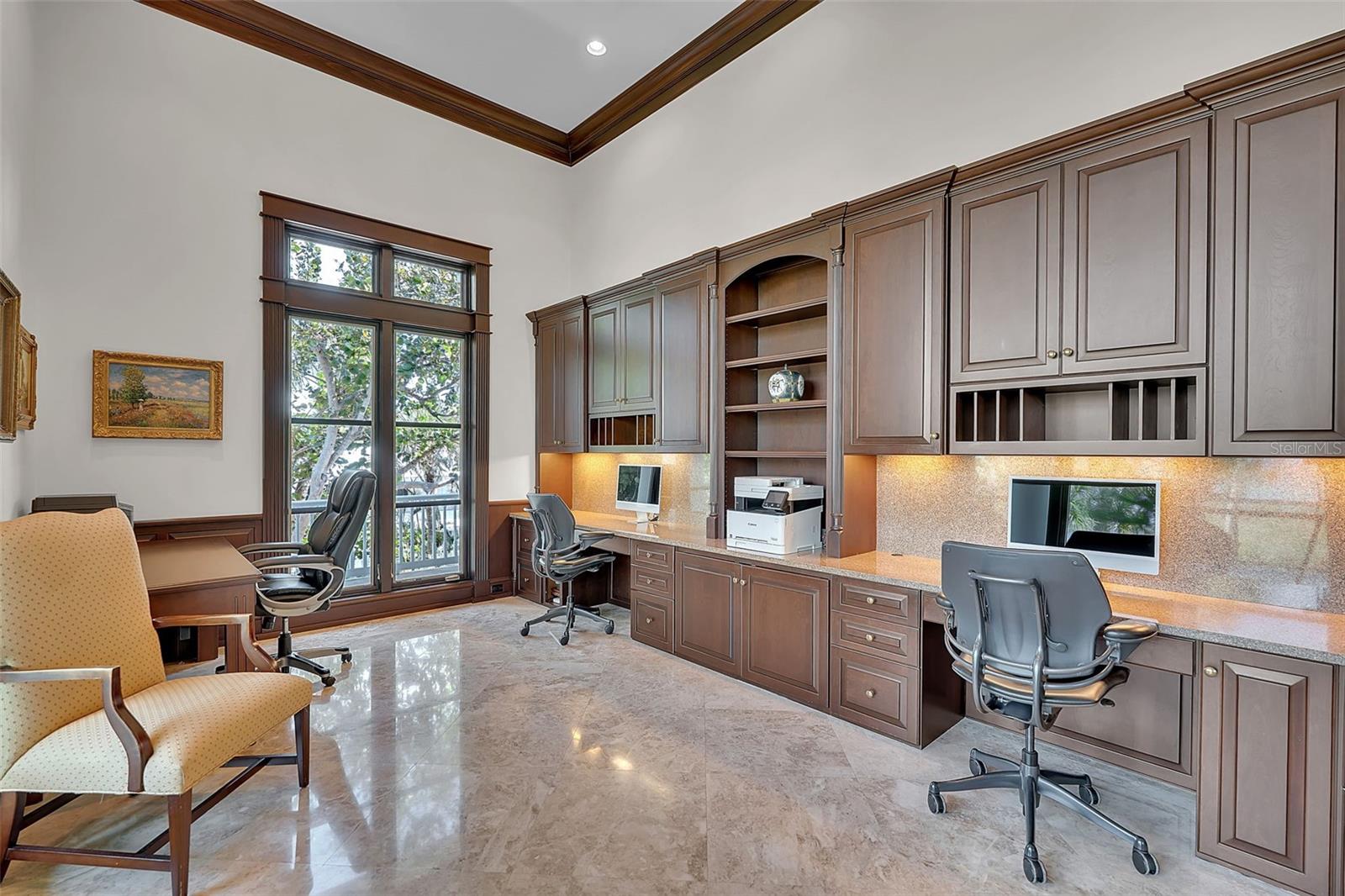 A4694017 Property Photo