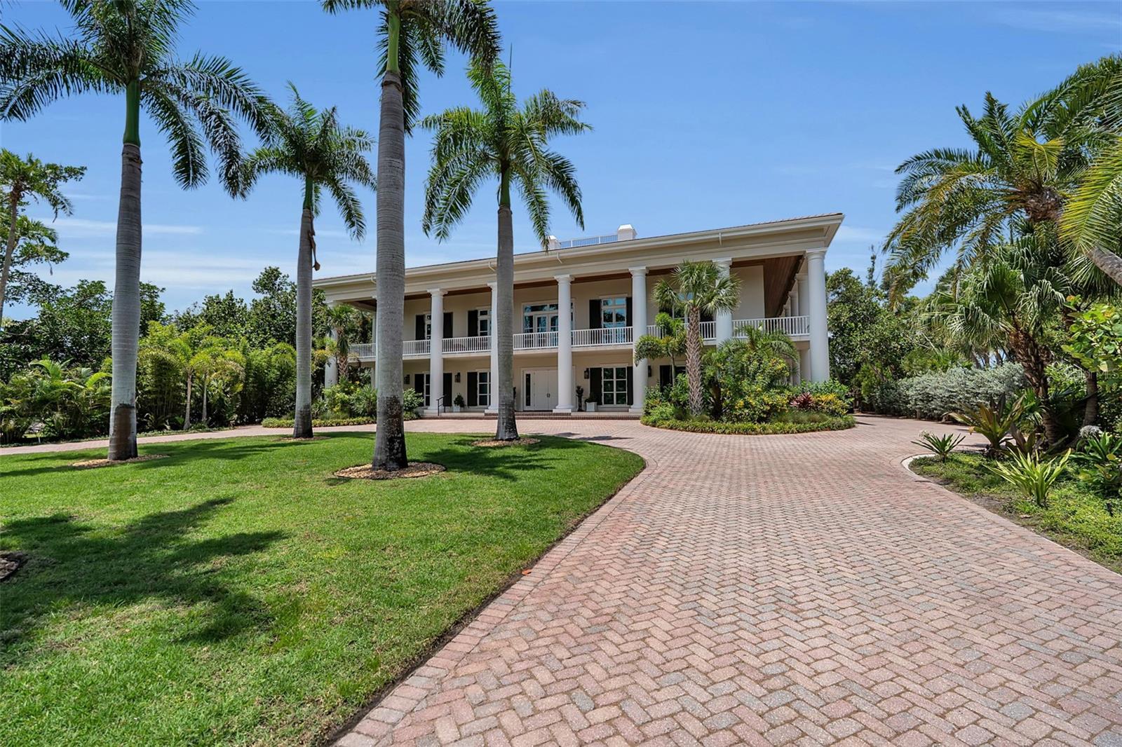 A4694017 Property Photo