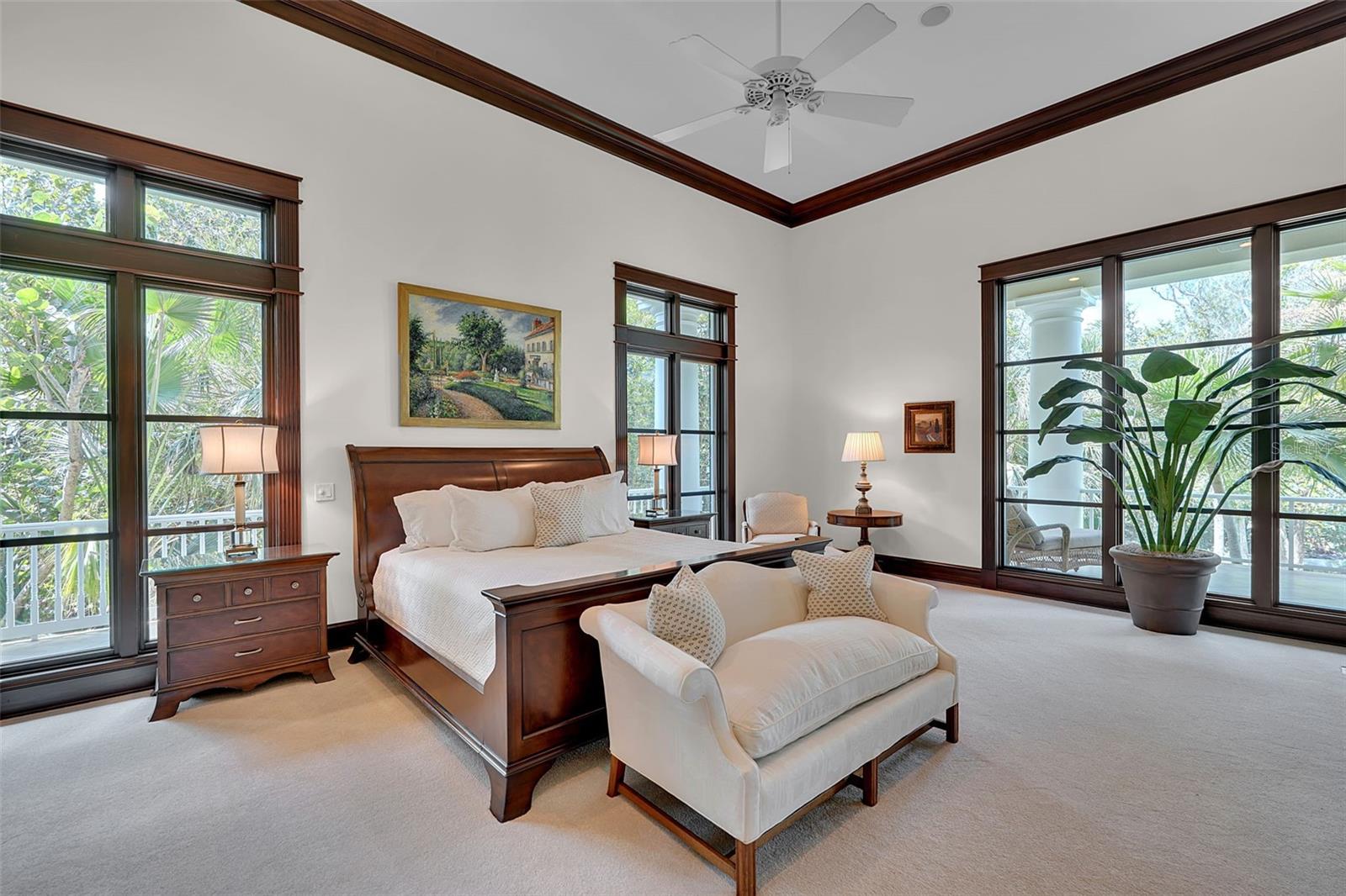 A4694017 Property Photo