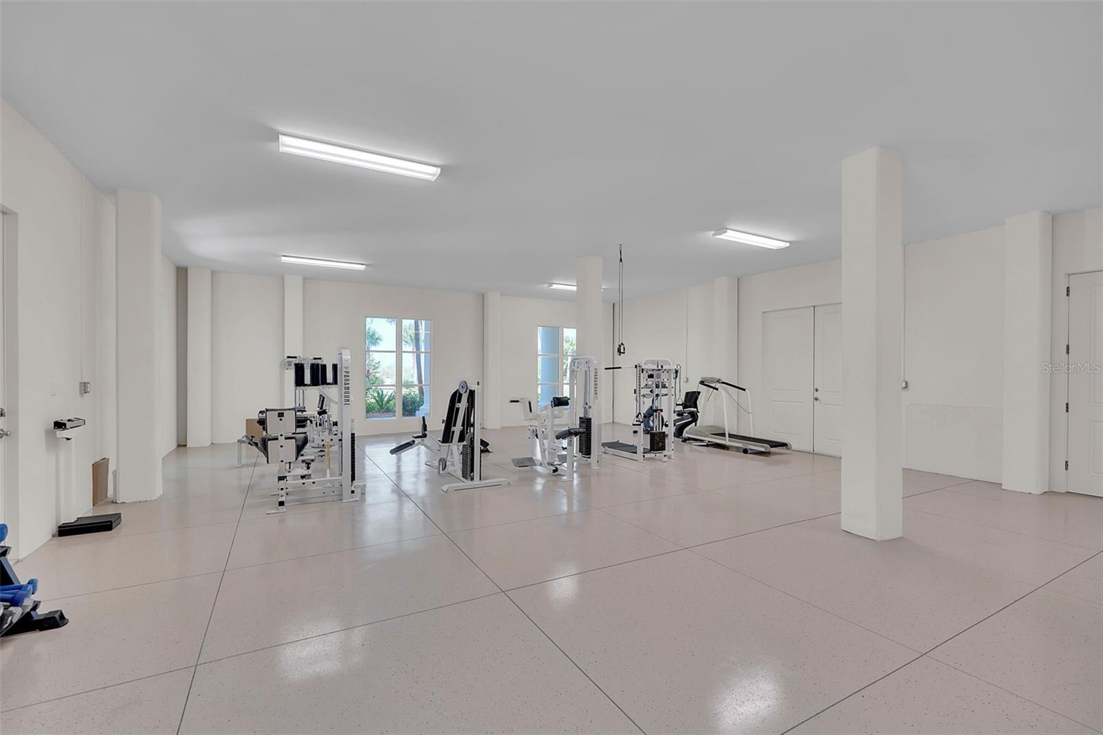 A4694017 Property Photo
