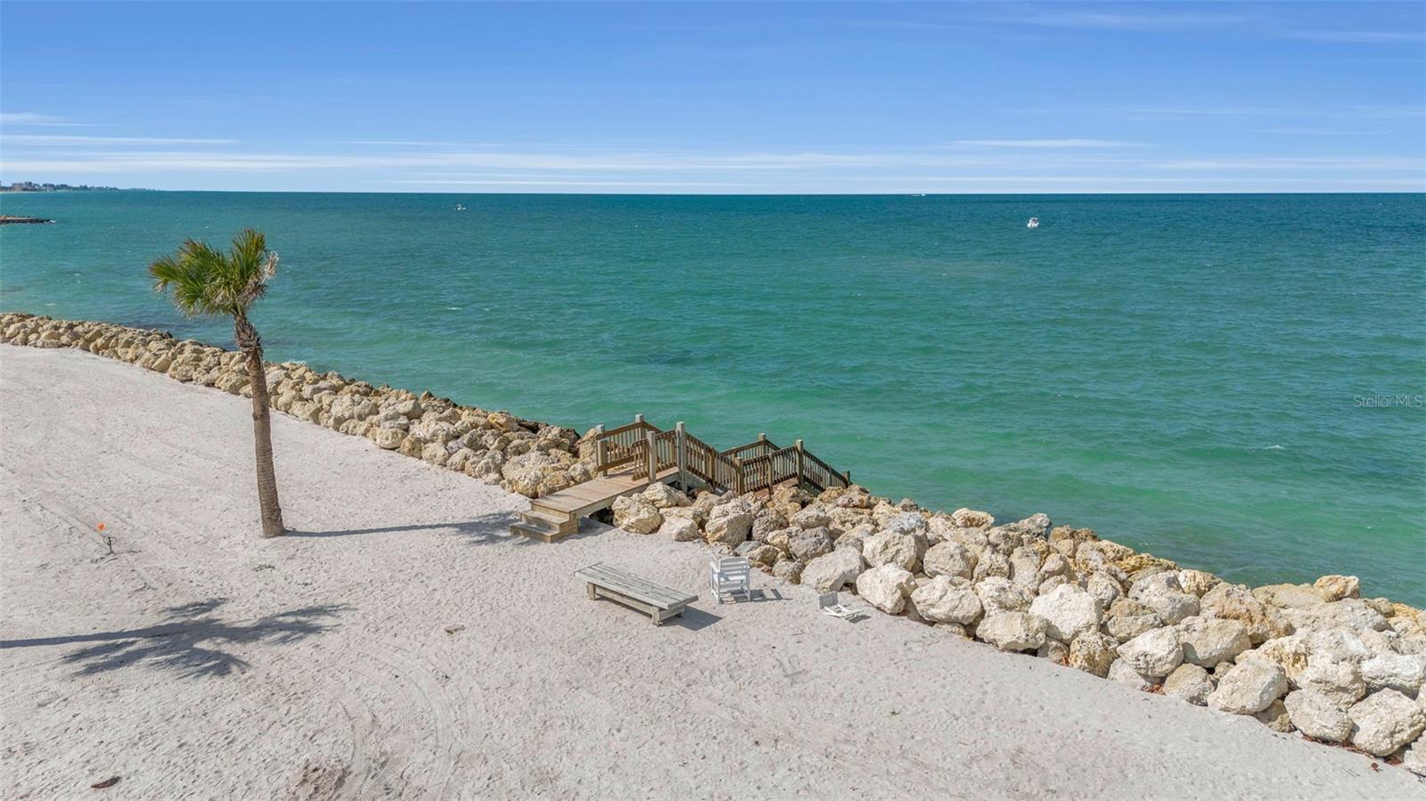 A4694017 Property Photo