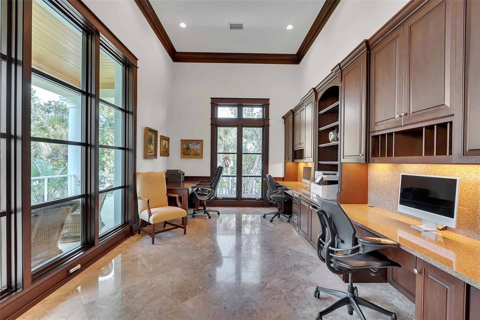 A4694017 Property Photo