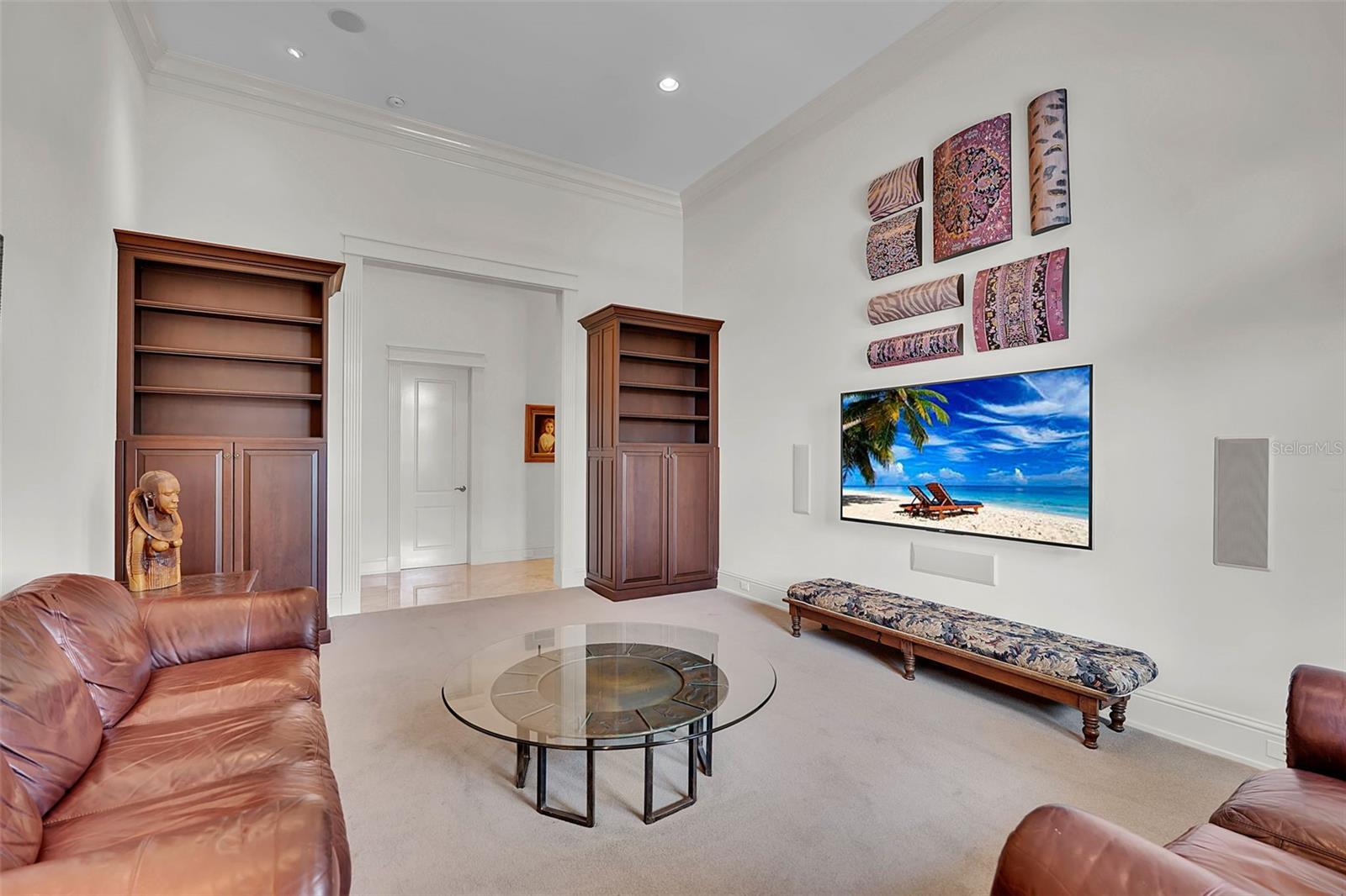 A4694017 Property Photo