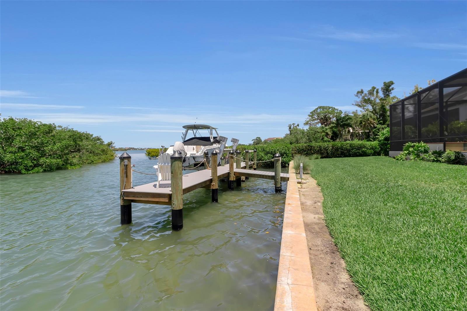 A4694029 Property Photo