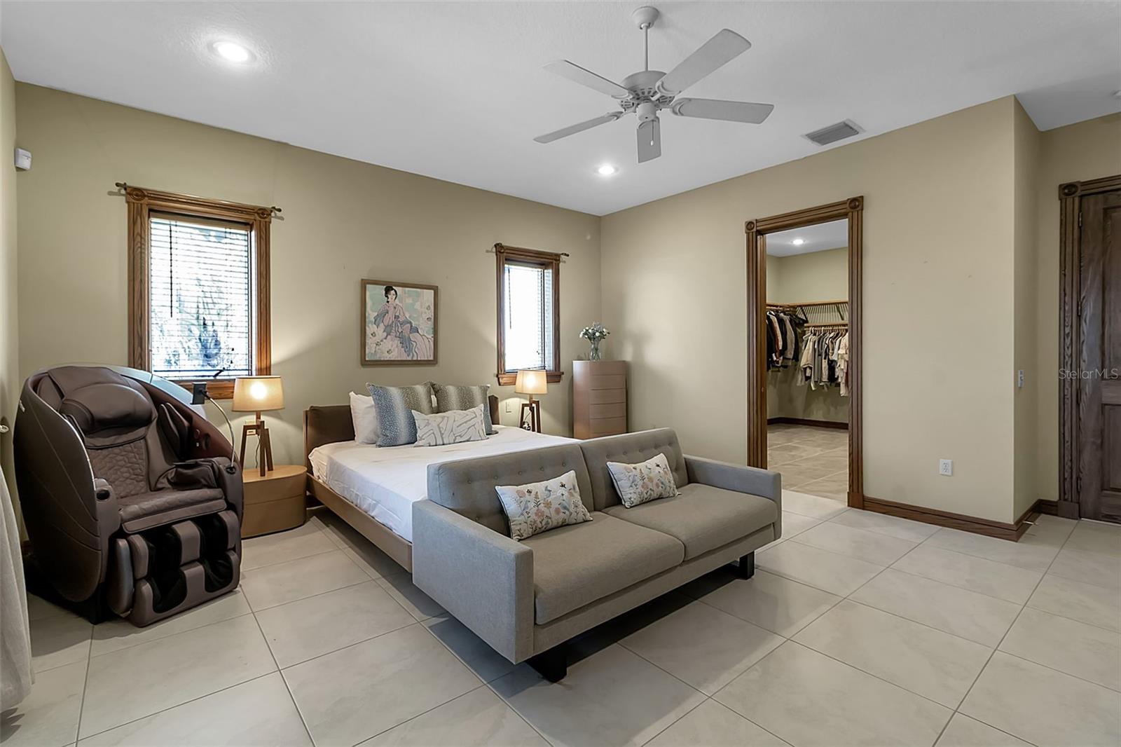 A4694029 Property Photo