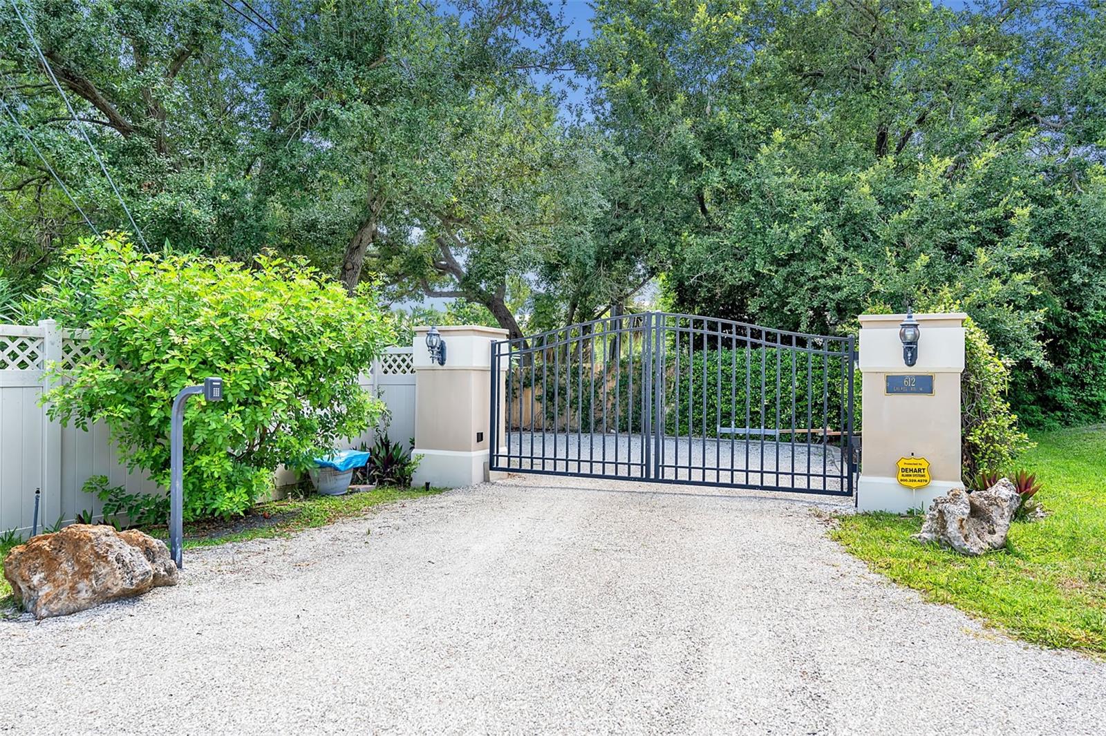 A4694029 Property Photo