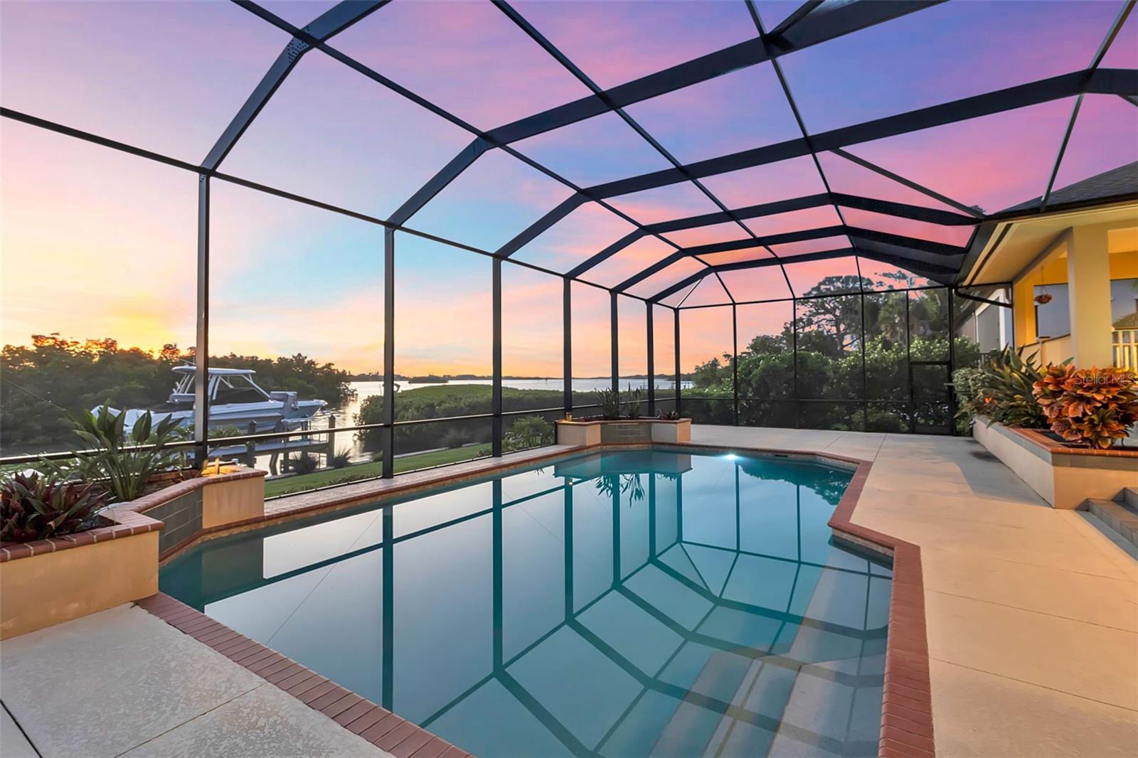 A4694029 Property Photo