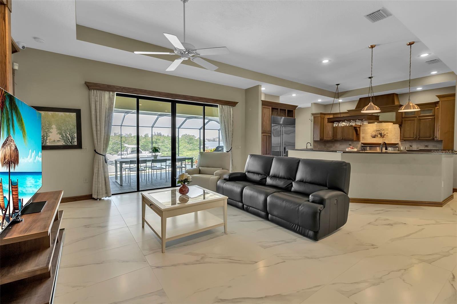 A4694029 Property Photo