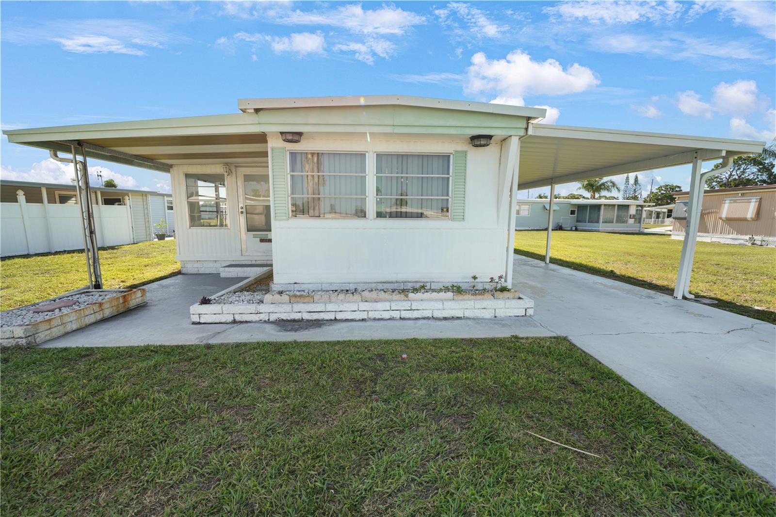 MLS# TB8510121 Property Photo