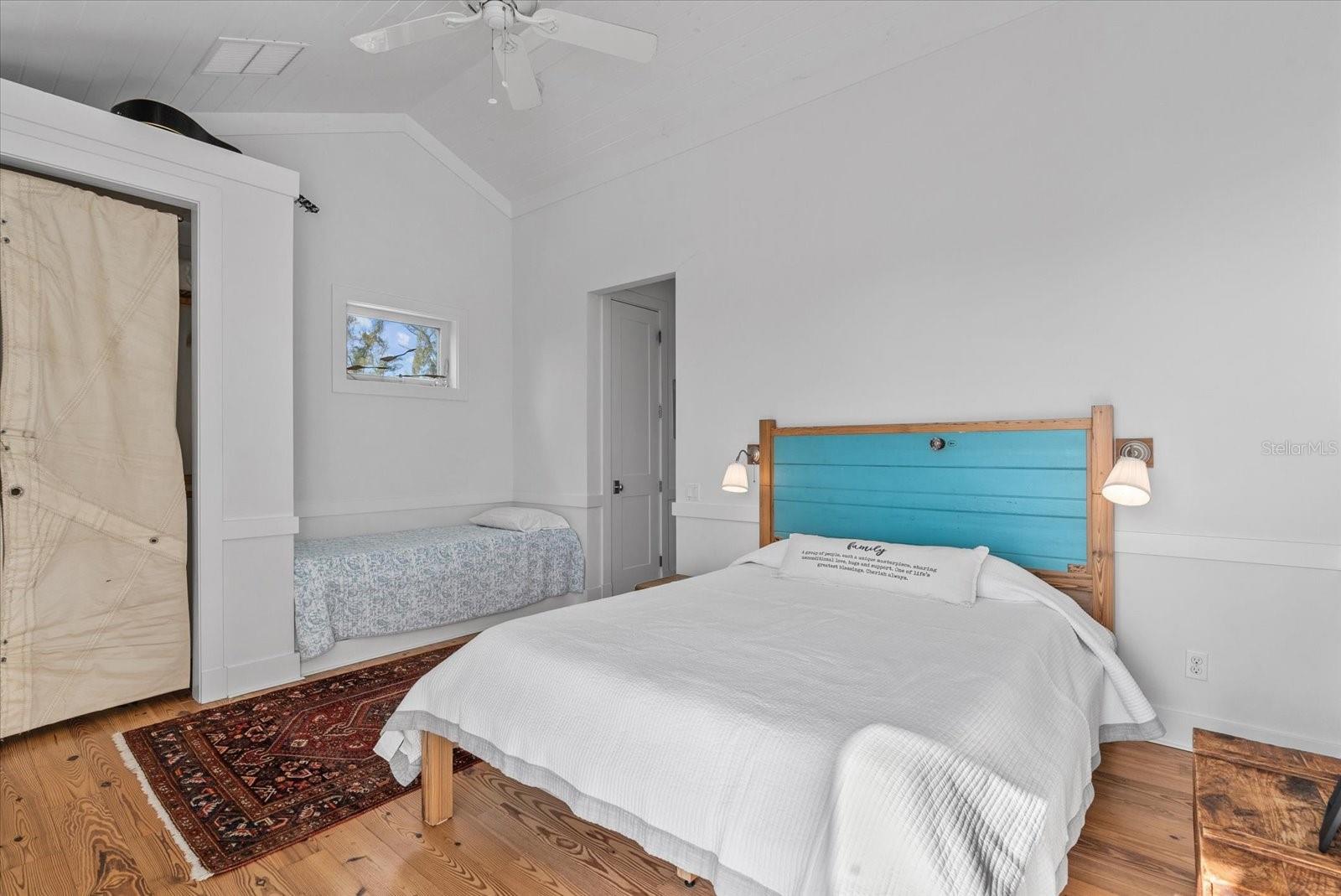 A4694196 Property Photo