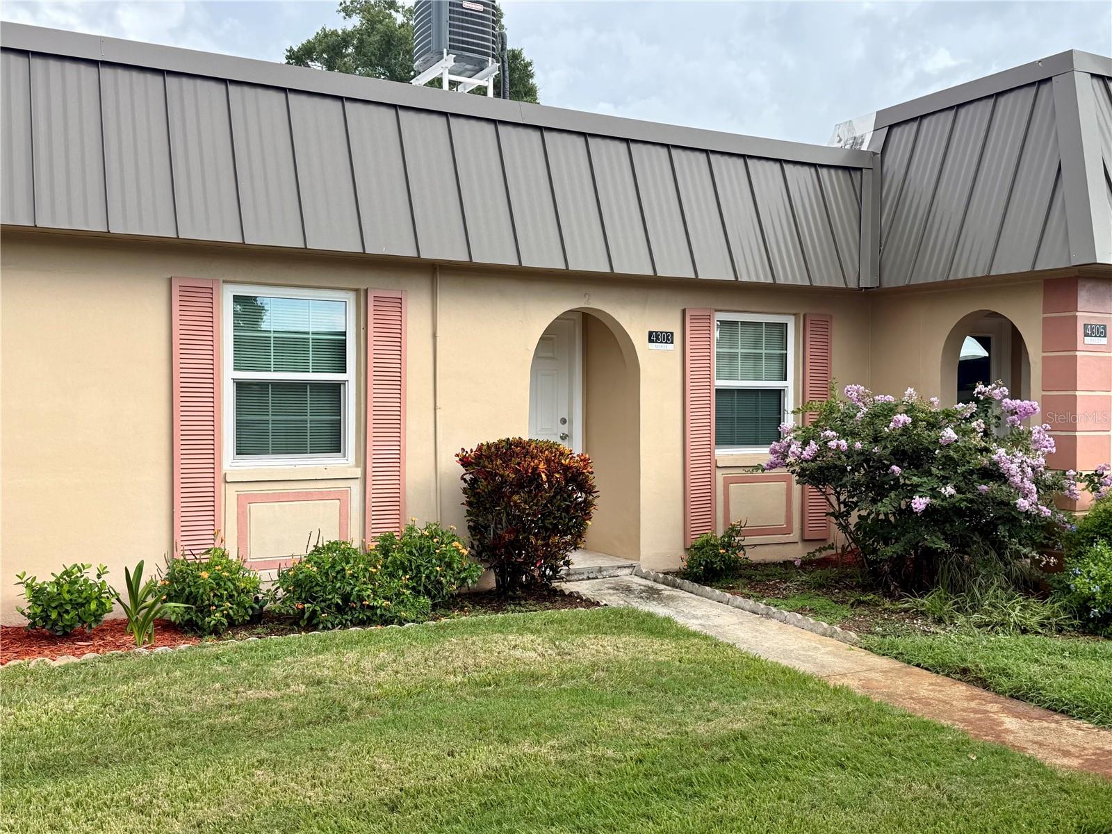 MLS# TB8510595 Property Photo