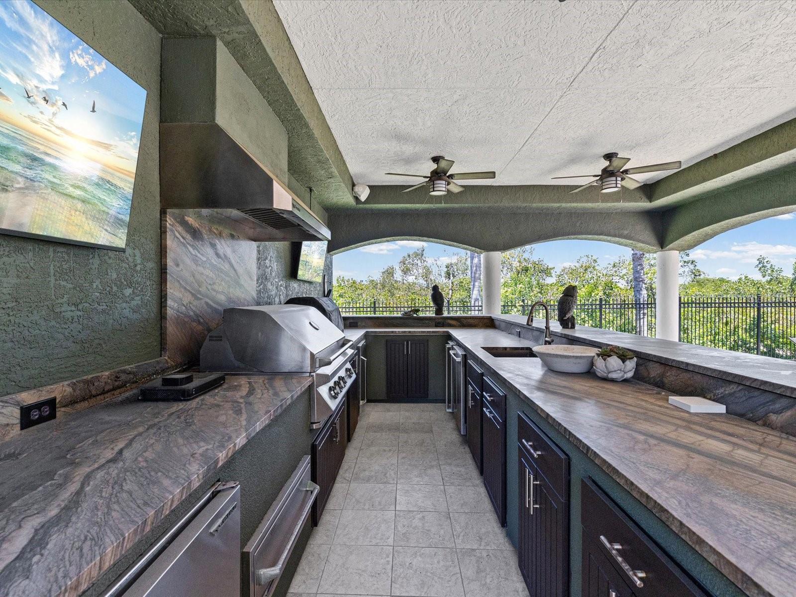 TB8510766 Property Photo