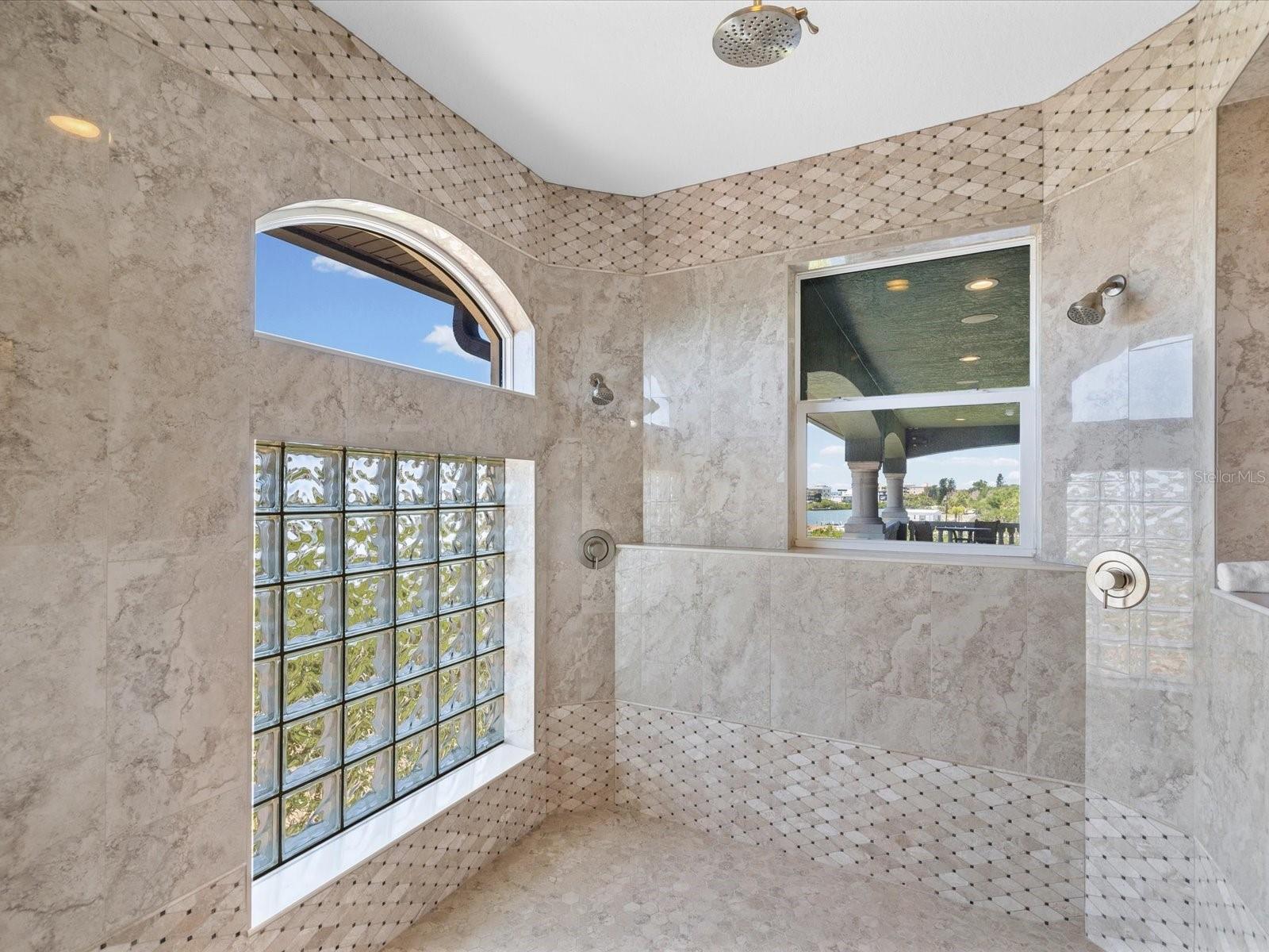 TB8510766 Property Photo