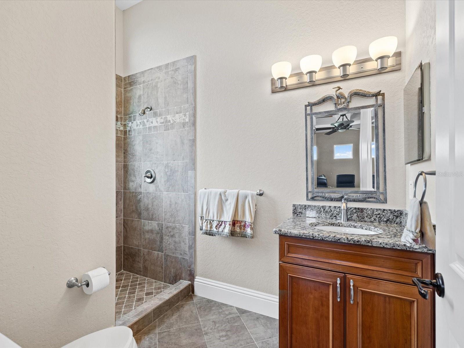 TB8510766 Property Photo