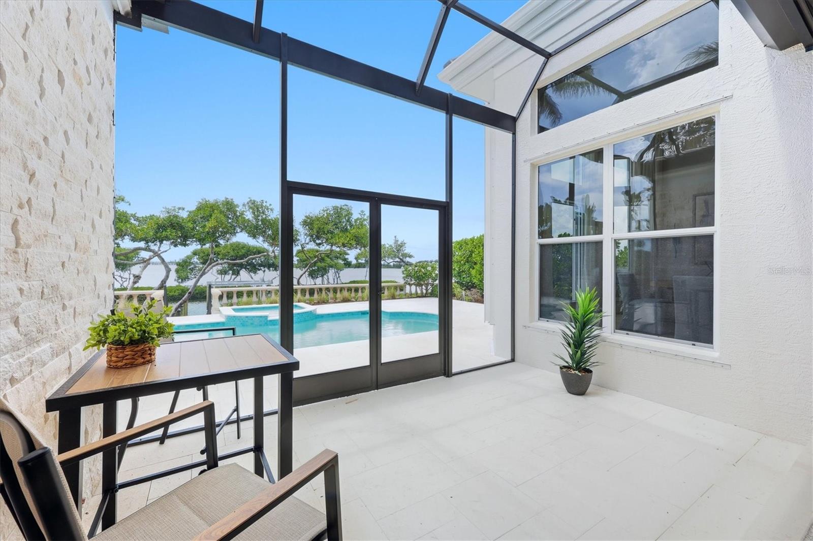 A4694394 Property Photo