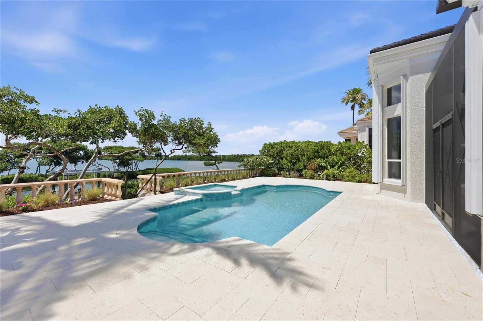 A4694394 Property Photo