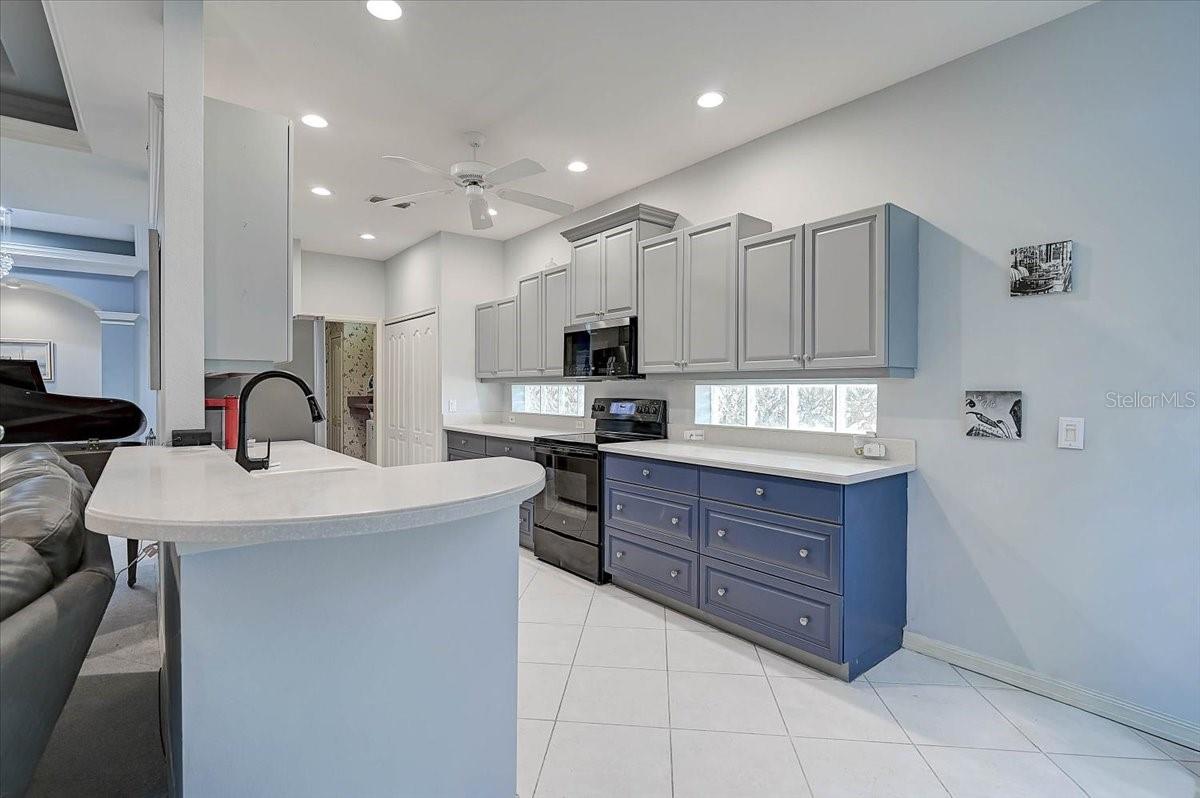 A4694468 Property Photo