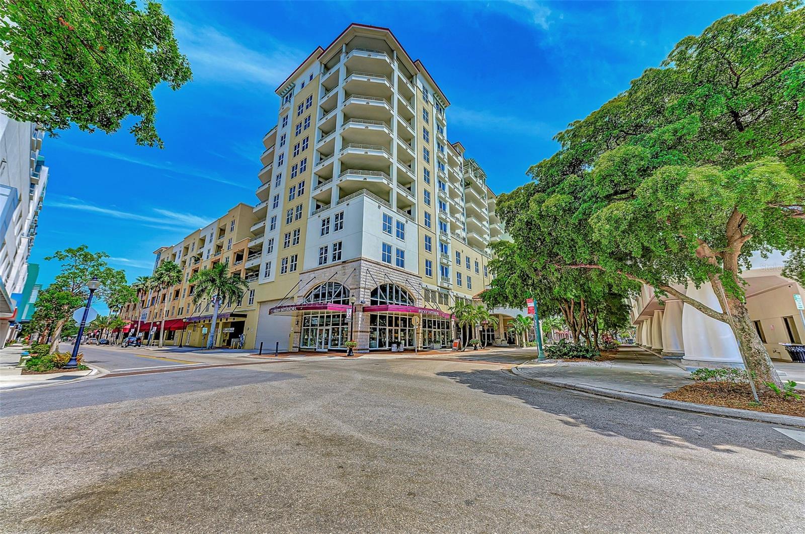 100 Central, Sarasota, FL