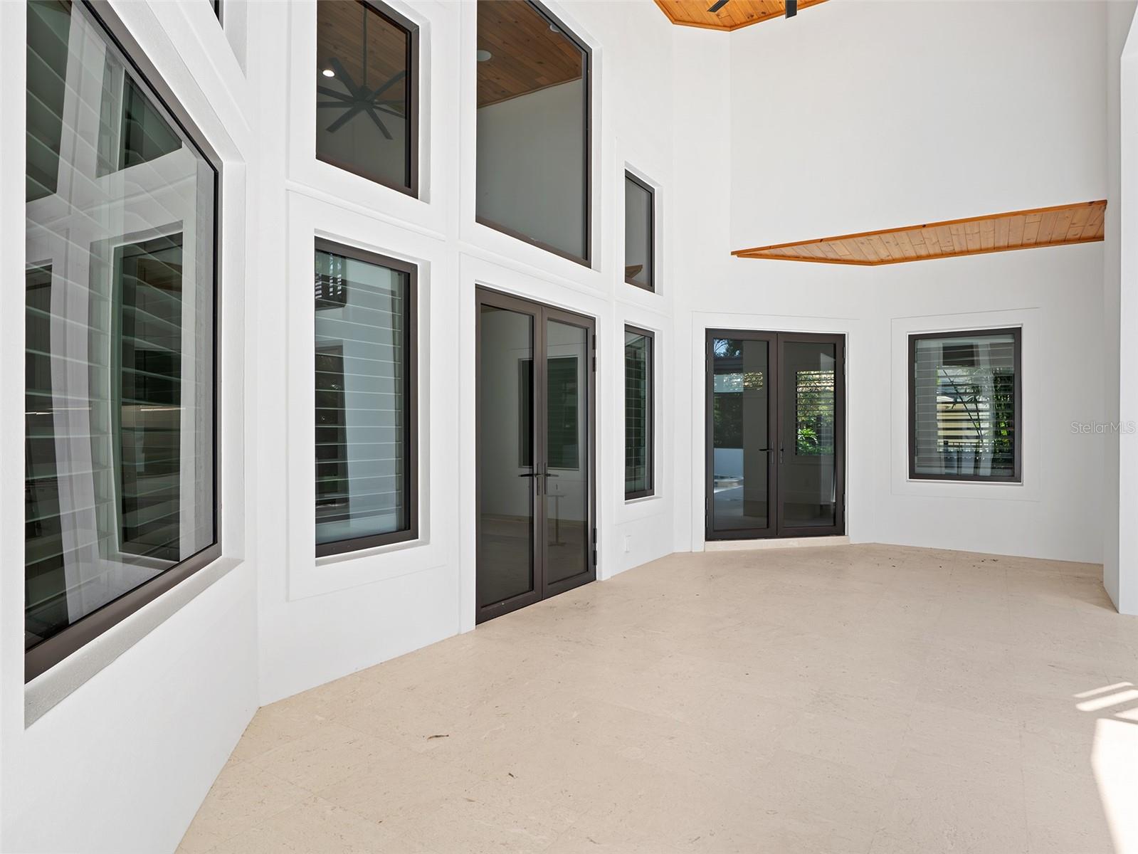 O6409961 Property Photo