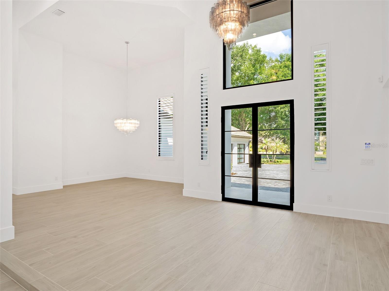 O6409961 Property Photo