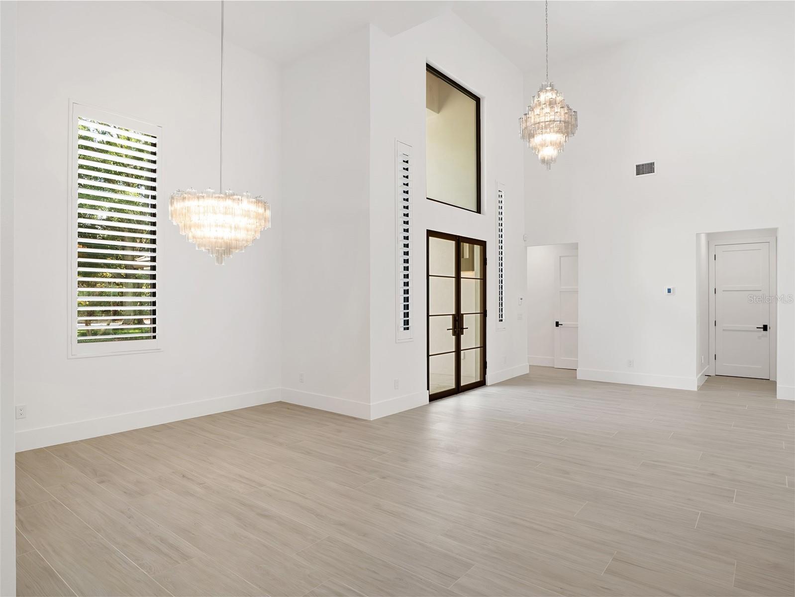 O6409961 Property Photo