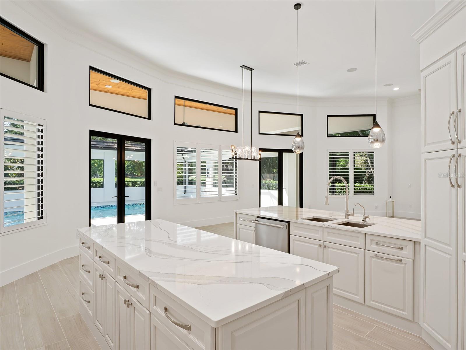 O6409961 Property Photo