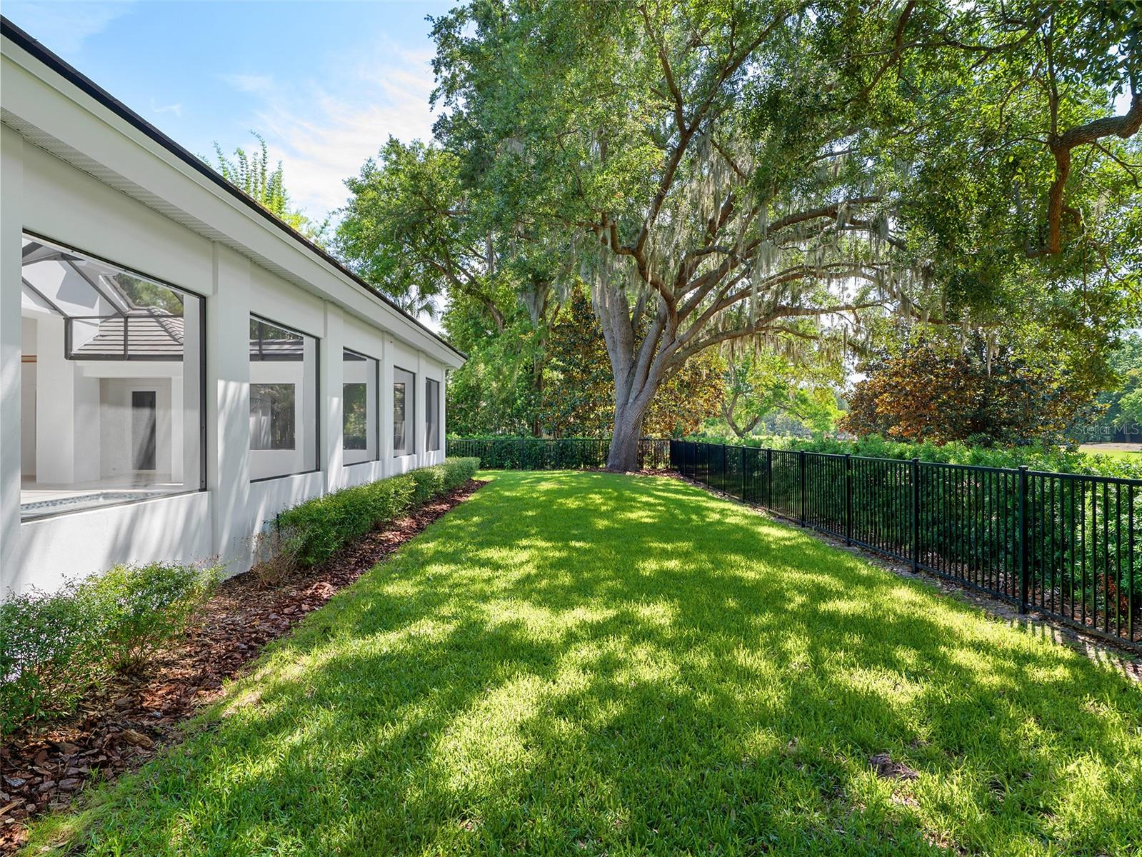 O6409961 Property Photo