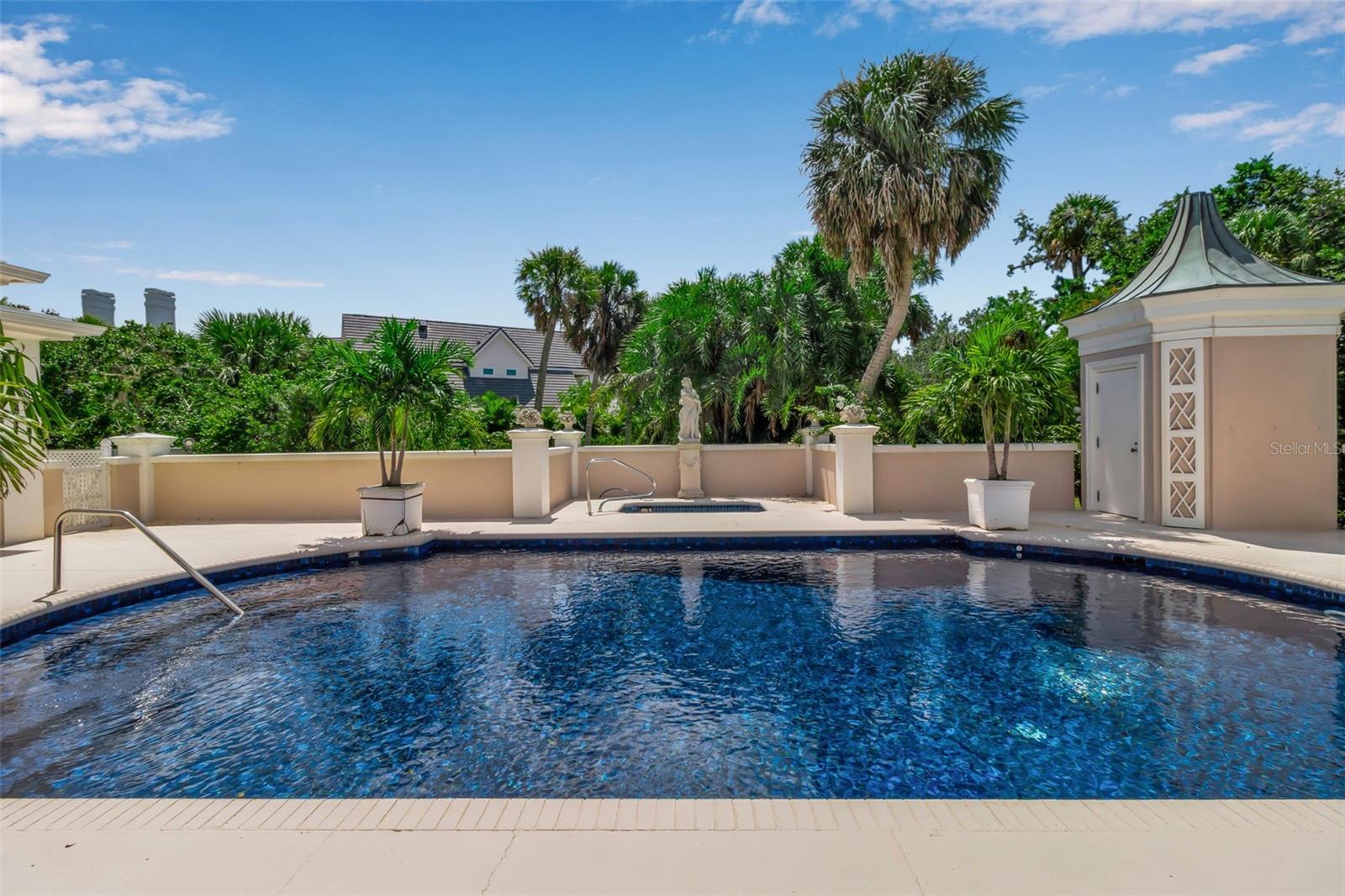 A4694716 Property Photo
