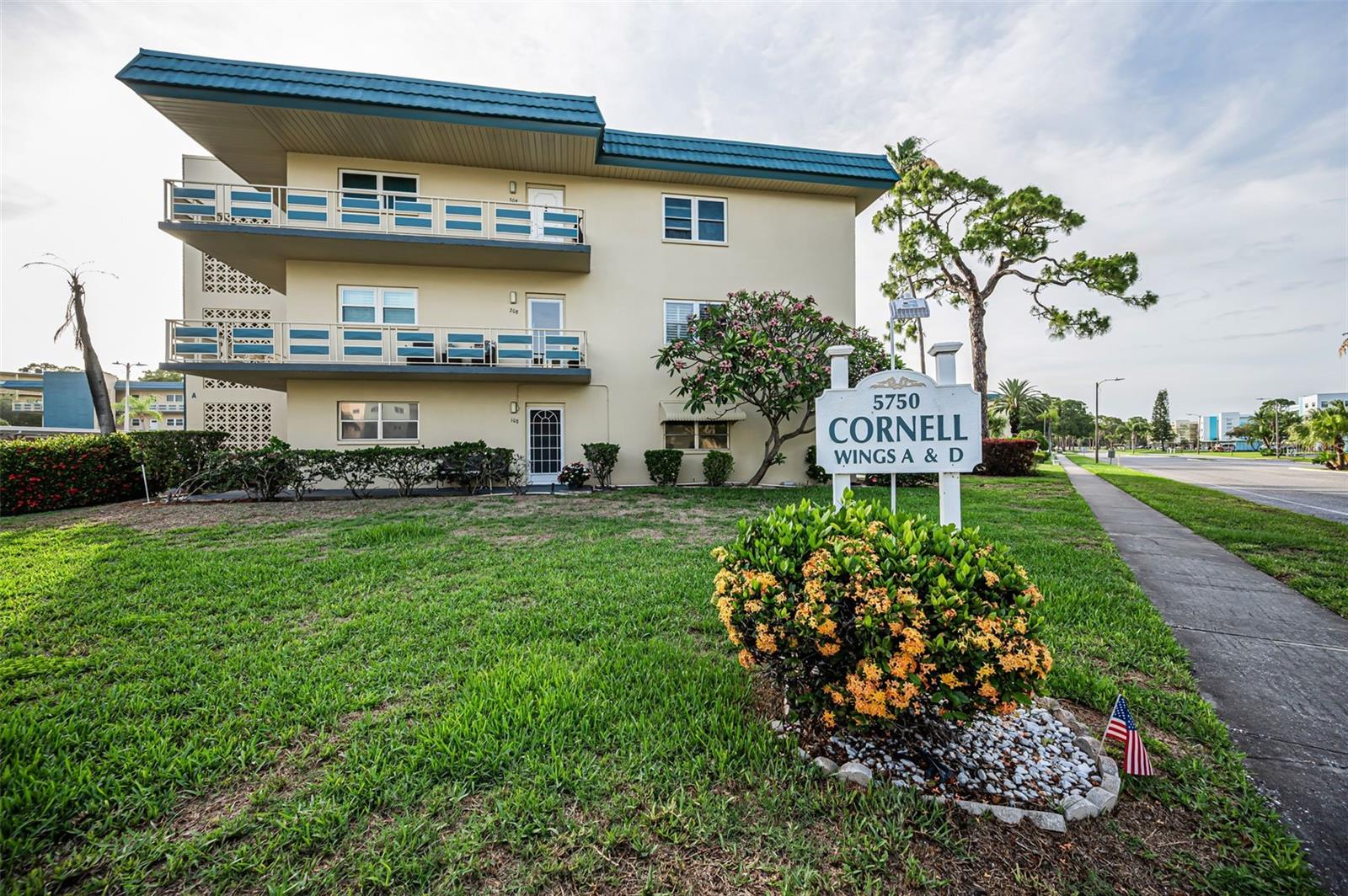 MLS# TB8512601 Property Photo