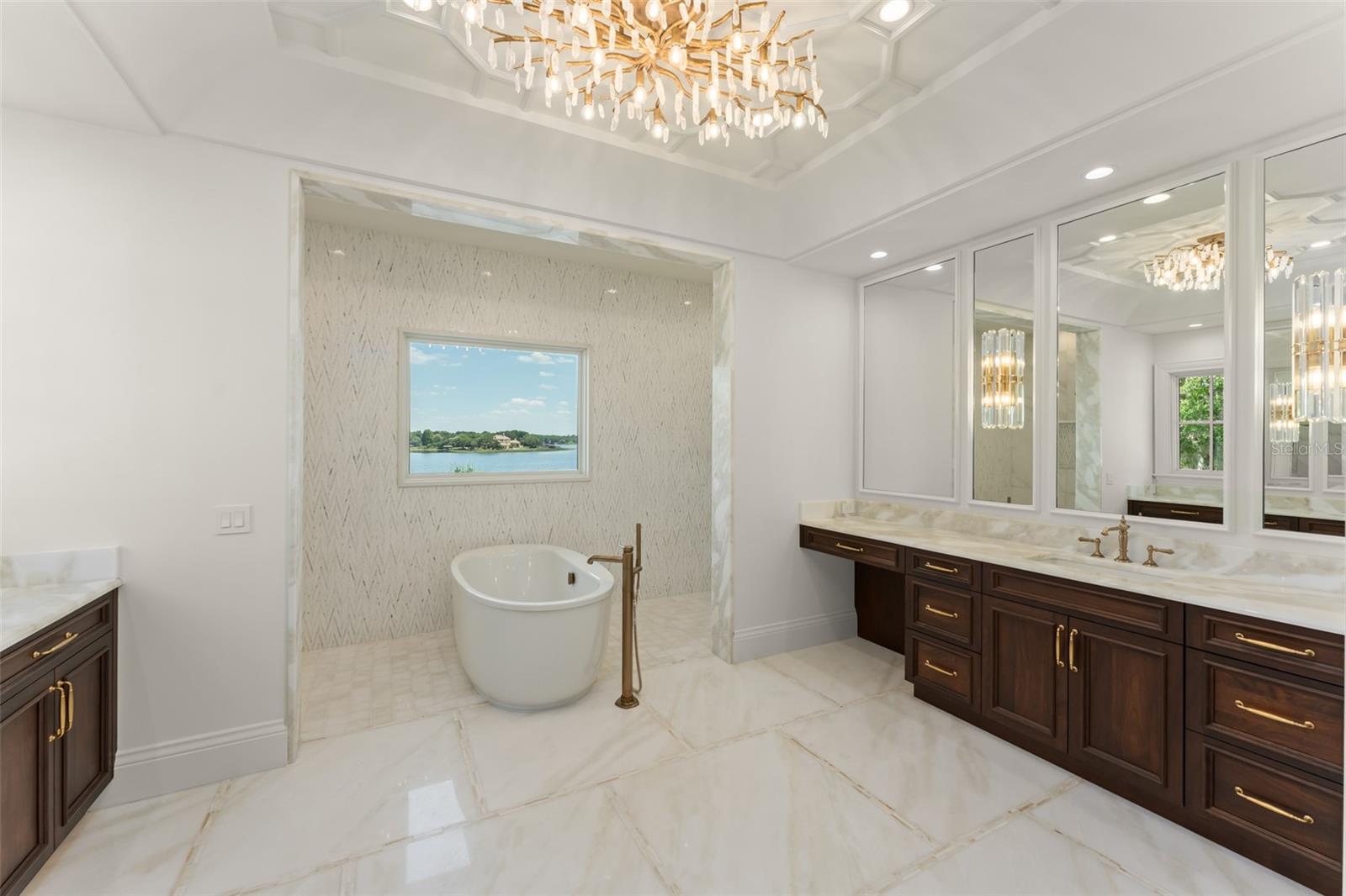 O6411245 Property Photo