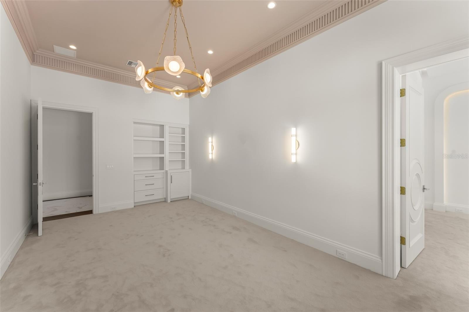 O6411245 Property Photo