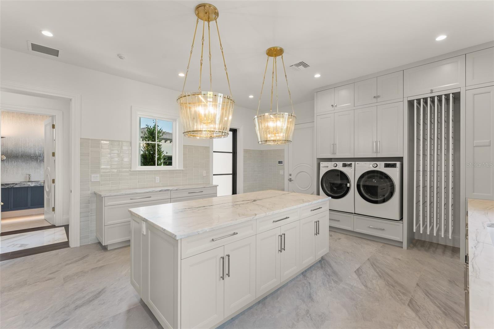 O6411245 Property Photo