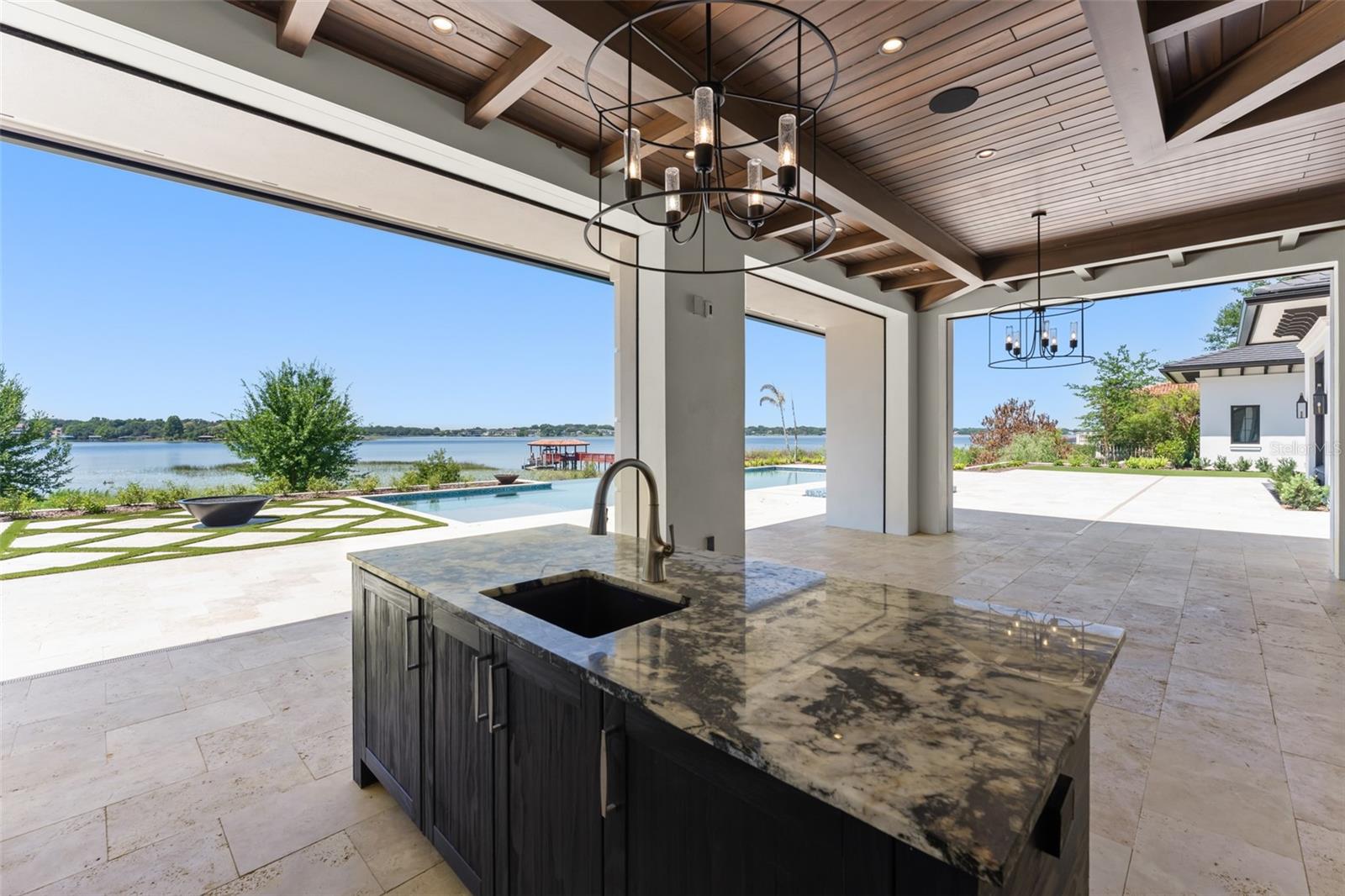O6411245 Property Photo