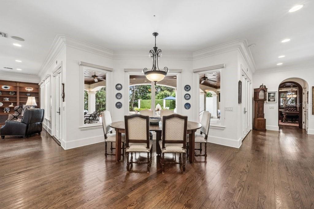 O6411706 Property Photo