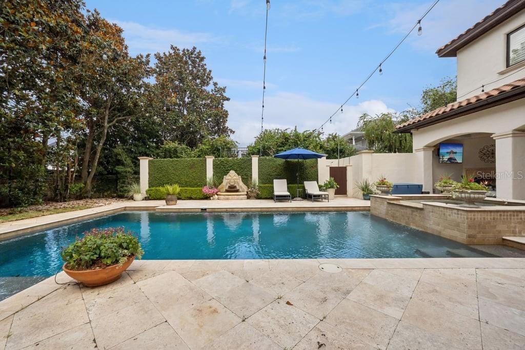 O6411706 Property Photo