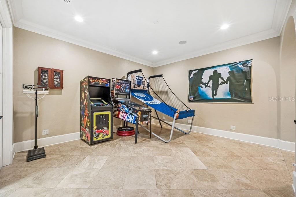 O6411706 Property Photo