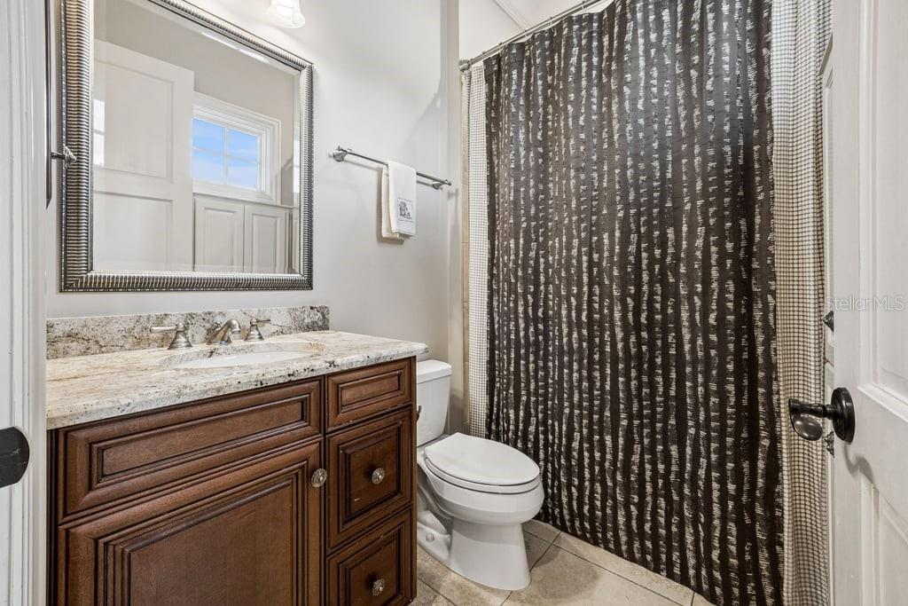 O6411706 Property Photo