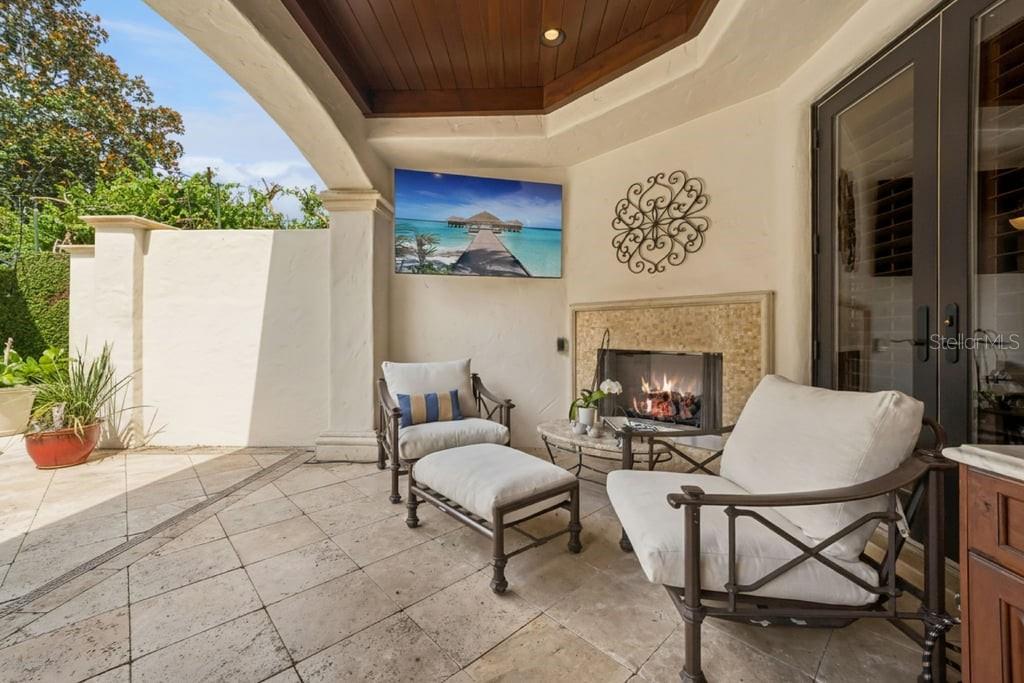 O6411706 Property Photo