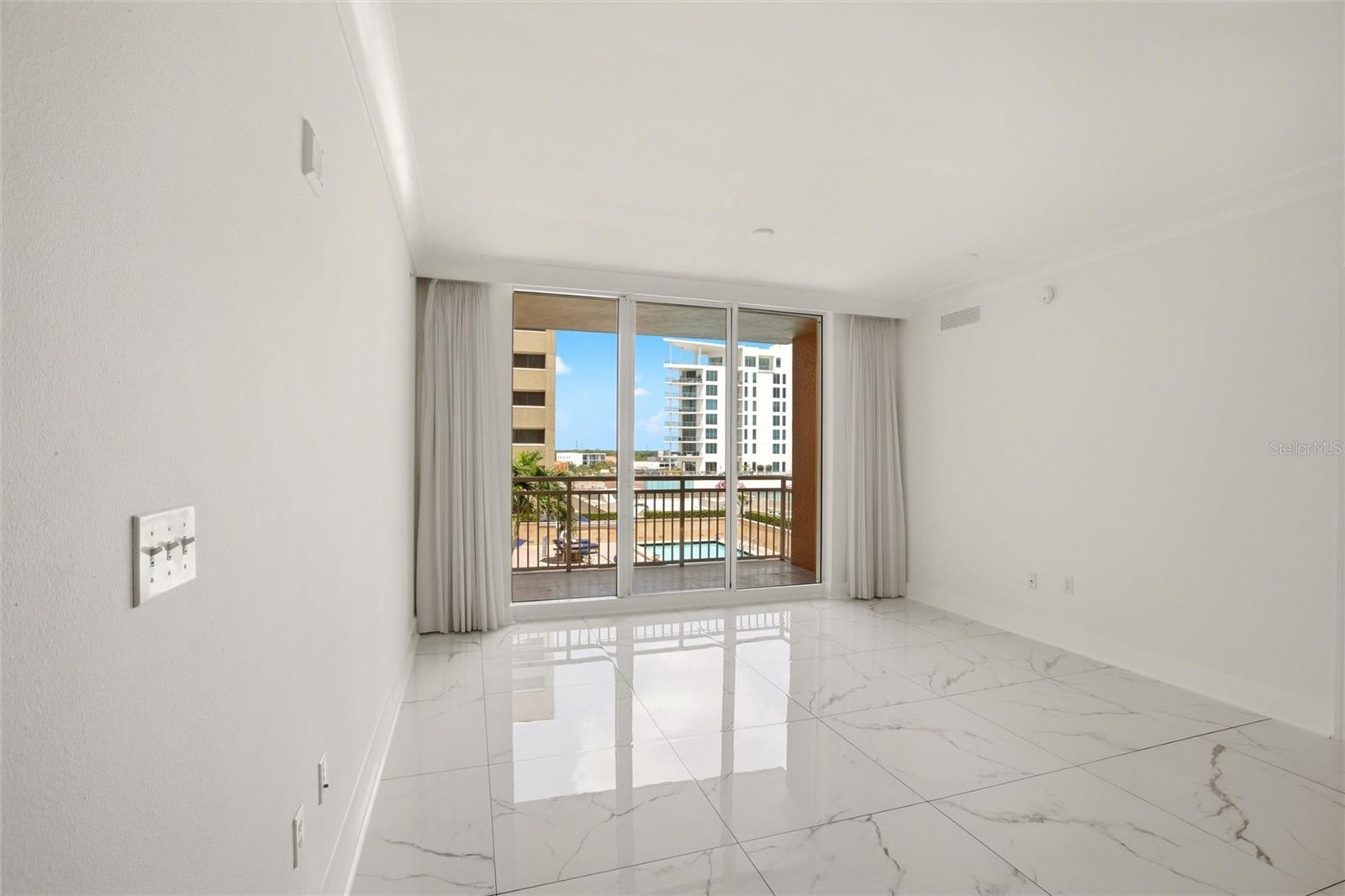 A4695236 Property Photo