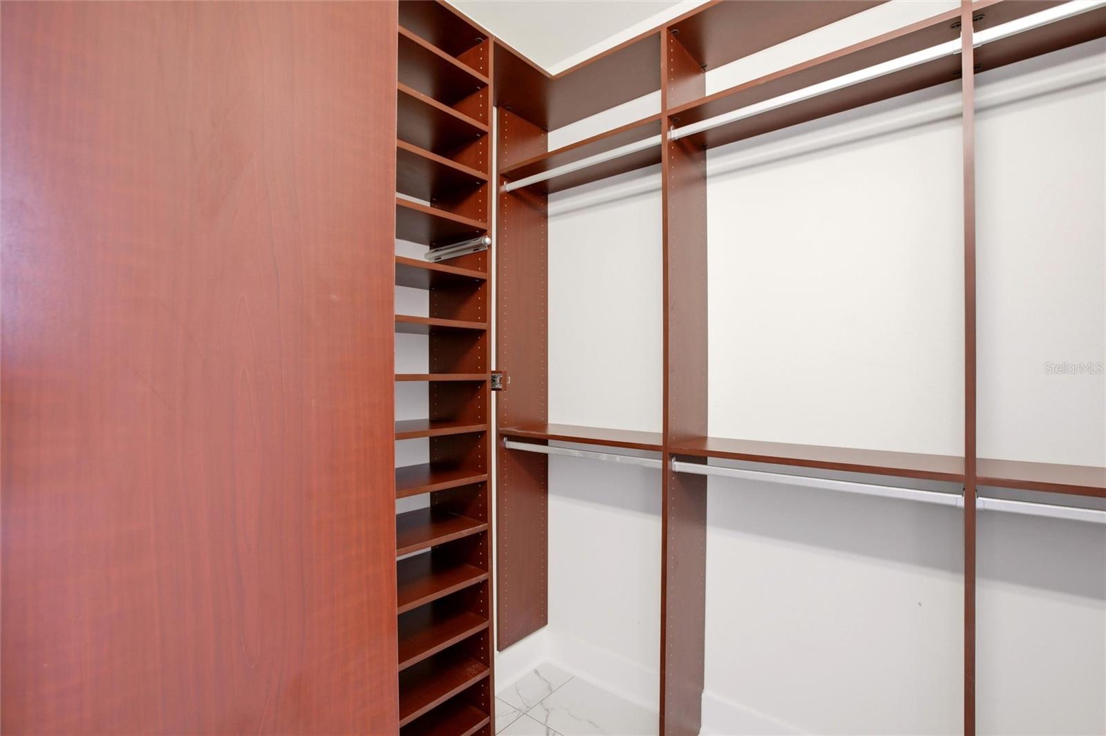 A4695236 Property Photo