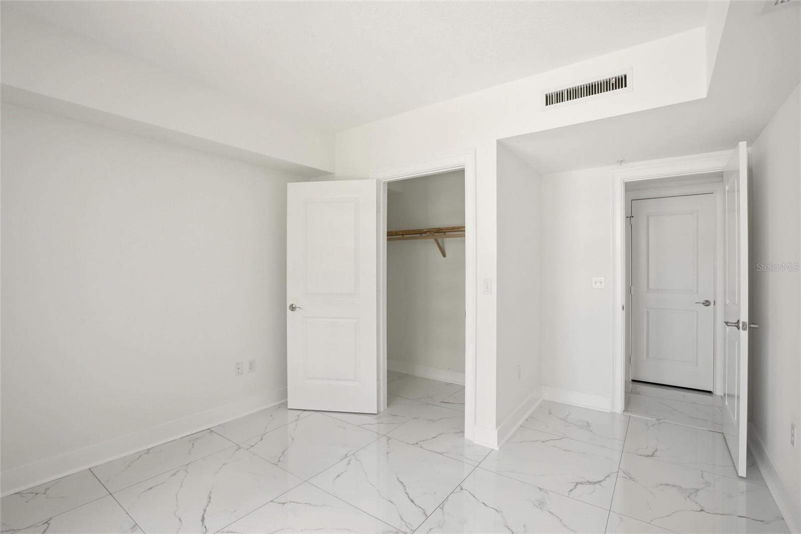 A4695236 Property Photo