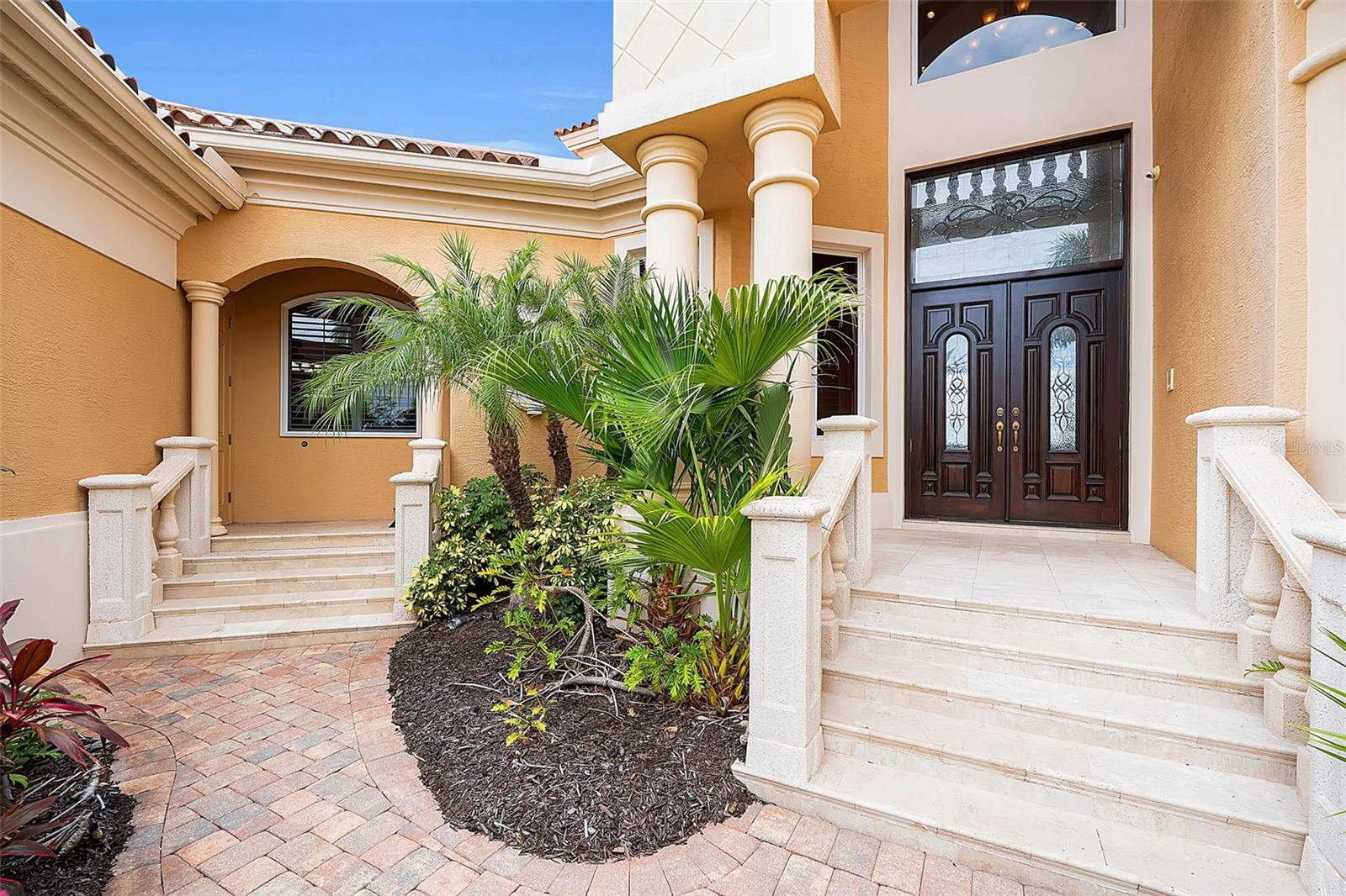 A4695466 Property Photo