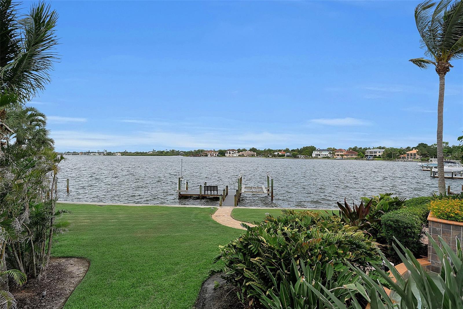A4695466 Property Photo