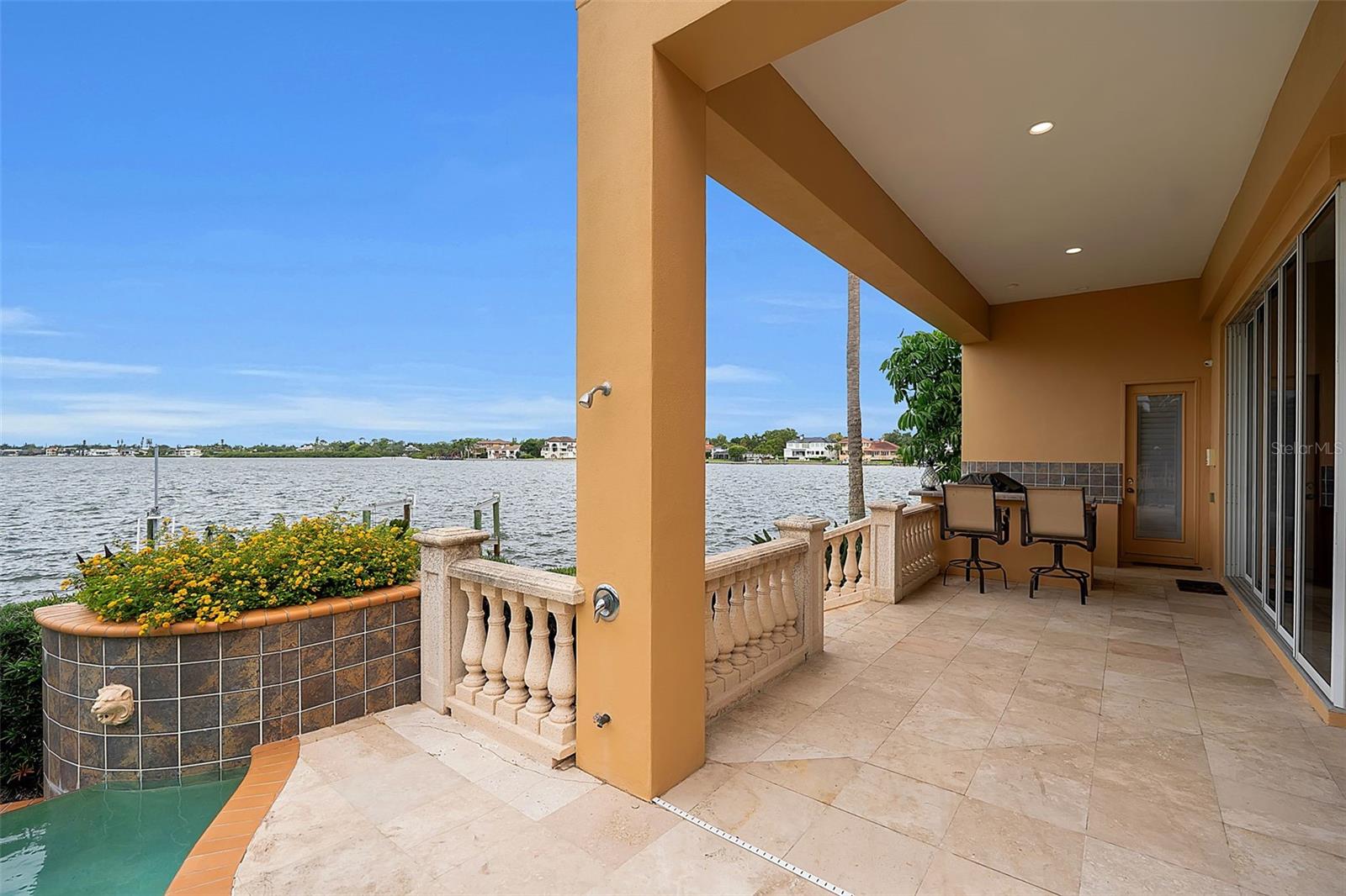 A4695466 Property Photo