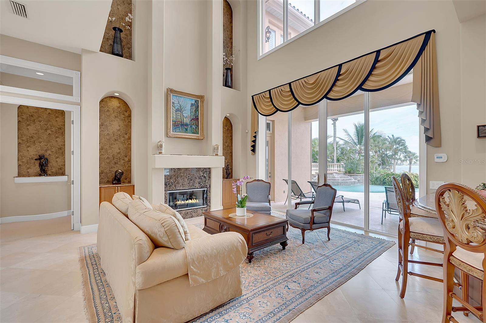 A4695466 Property Photo
