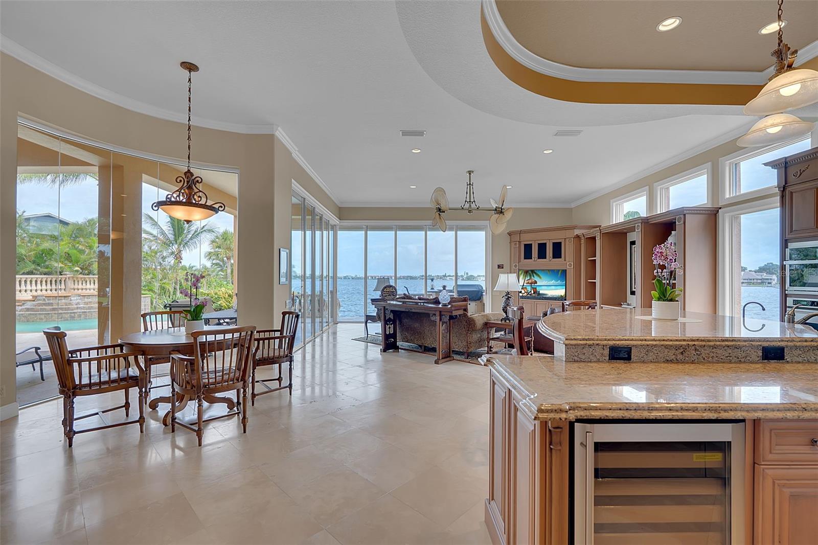 A4695466 Property Photo