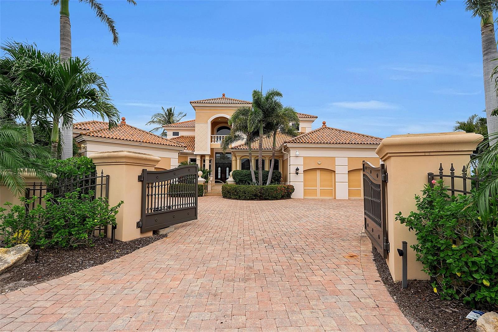 A4695466 Property Photo
